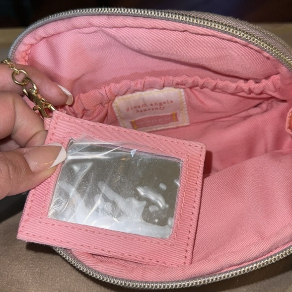 Victoria Secret taupe canvas w/goldtone hardware zip around wristlet NWOT - Picture 7 of 14